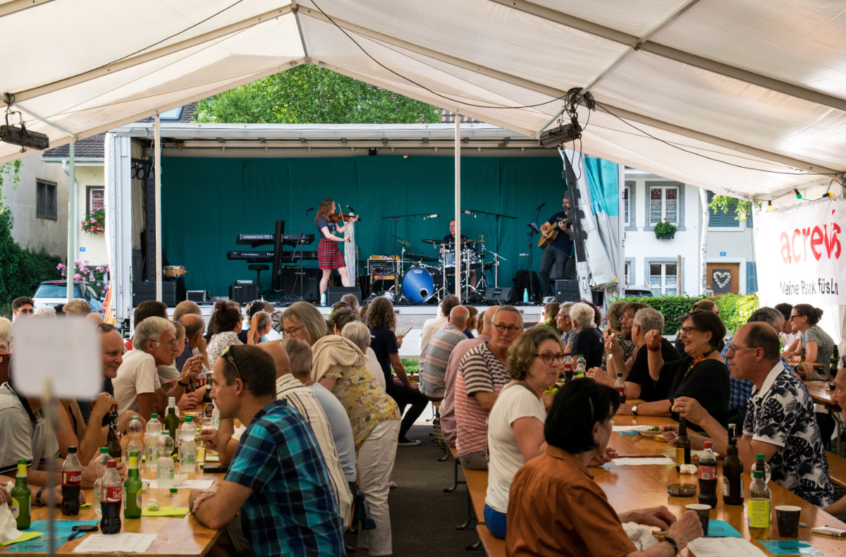 Weedrams am Rock bim Schloss 2025.